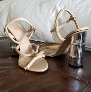 High heels  sandal aldo pretty news